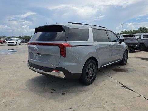 New 2026 Kia Carnival SX FWD image 8