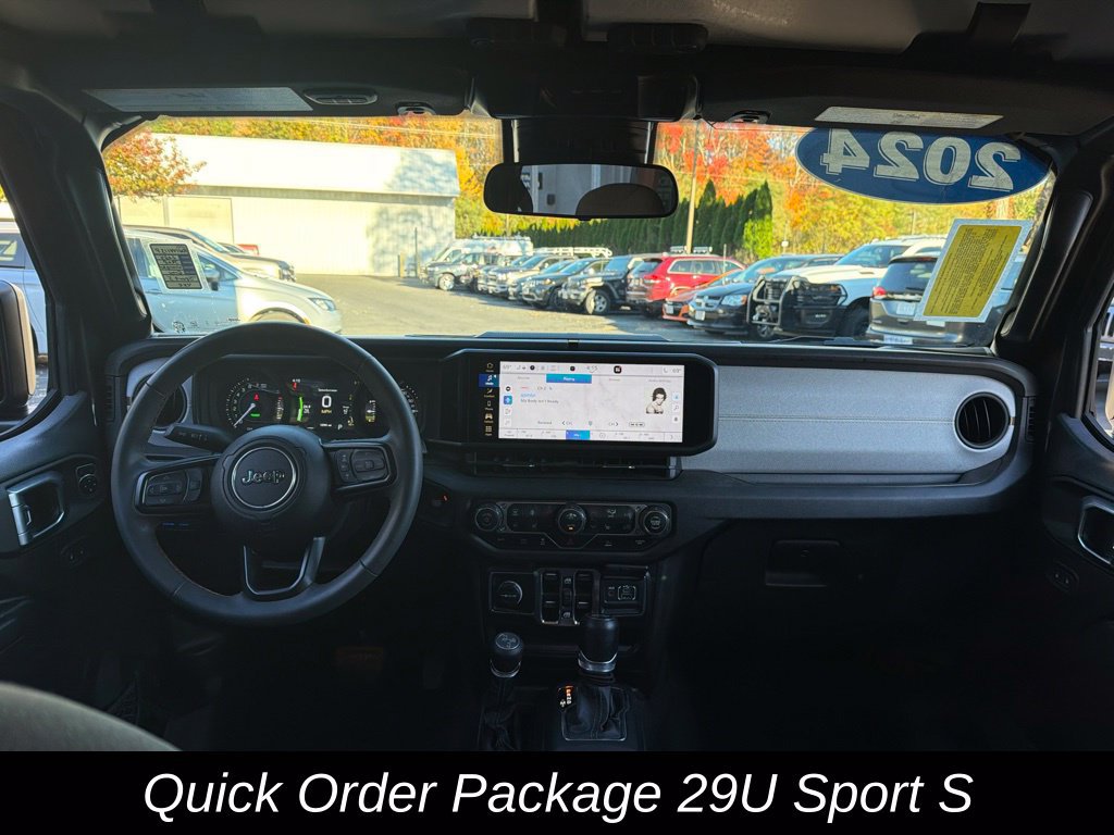 Used 2024 Jeep Wrangler Unlimited w/ Convenience Group AWD/4WD image 13