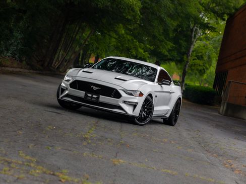 Used 2020 Ford Mustang GT Premium RWD image 21