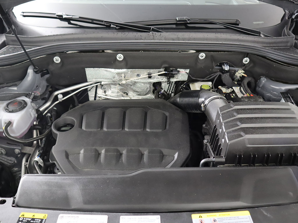 Used 2025 Volkswagen Atlas Cross Sport SEL Premium R-Line AWD/4WD image 26