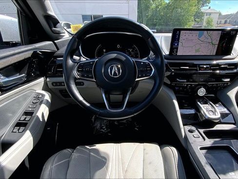 Certified 2025 Acura MDX SH-AWD w/ Advance Package image 4