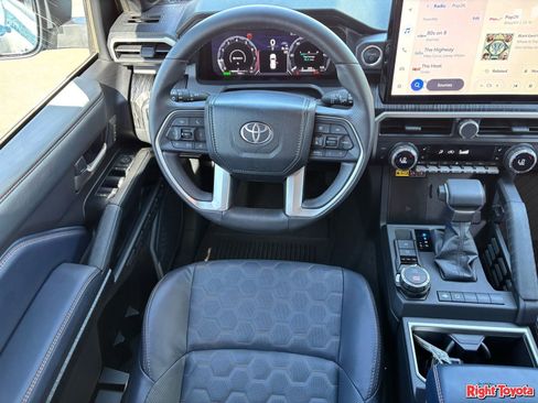 Used 2026 Toyota 4Runner Platinum AWD/4WD image 15