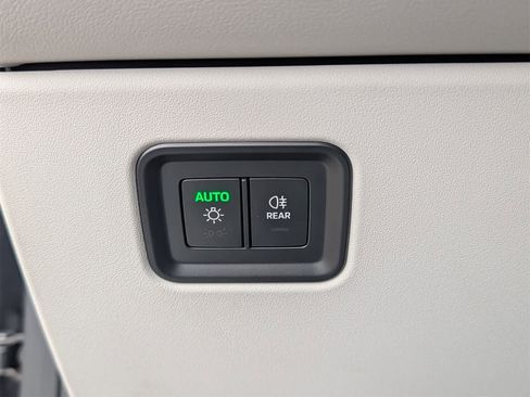 Used 2024 Porsche Macan 4 Electric image 20