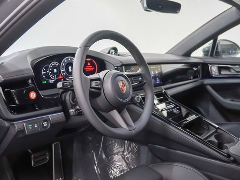 New 2026 Porsche Panamera 4 image 4