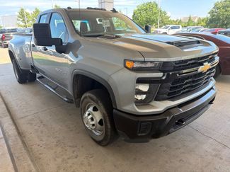 Used 2025 Chevrolet Silverado 3500 W/T AWD/4WD video 3