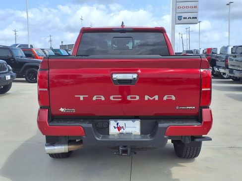 Used 2025 Toyota Tacoma Limited AWD/4WD image 7