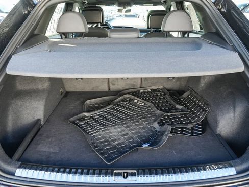 Used 2022 Audi Q3 2.0T Premium image 24