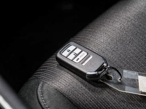 Used 2019 Honda Accord LX image 28