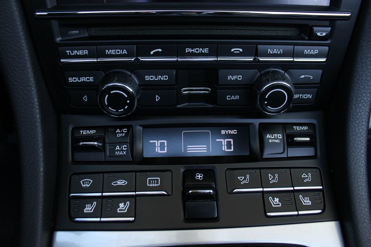 Used 2016 Porsche 911 Carrera image 26