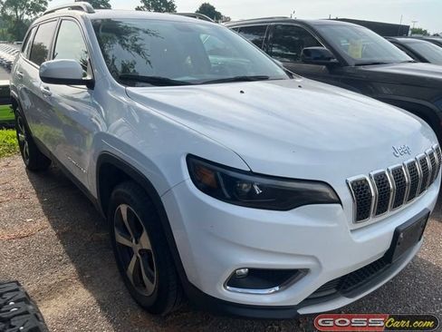 Used 2019 Jeep Cherokee Limited AWD/4WD image 2