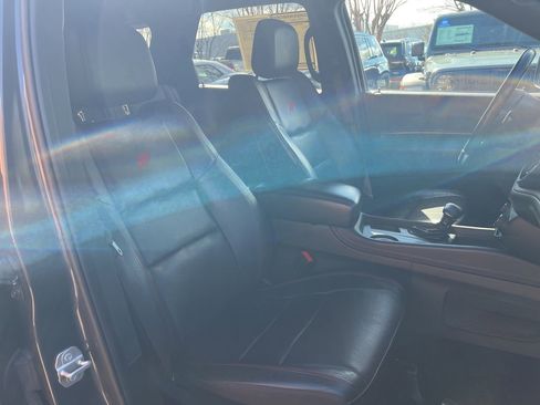 Used 2024 Dodge Durango GT image 27