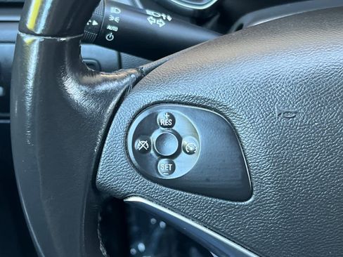 Used 2018 Chevrolet Impala Premier FWD image 27