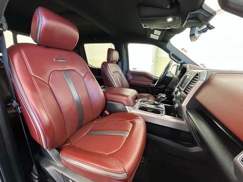 Used 2019 Ford F150 Platinum w/ Equipment Group 701A Luxury image 15