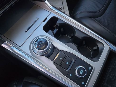 Used 2022 Ford Explorer Platinum w/ Equipment Group 601A image 26