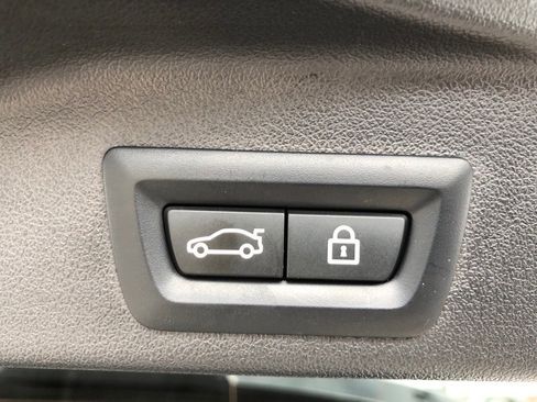 Used 2023 BMW X5 xDrive45e w/ Executive Package image 40