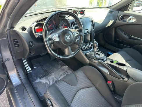 Used 2013 Nissan 370Z Coupe image 27
