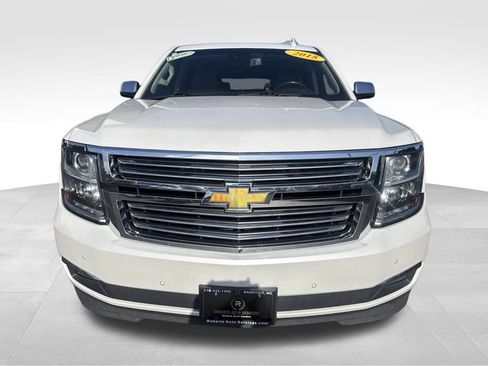 Used 2018 Chevrolet Suburban Premier image 10
