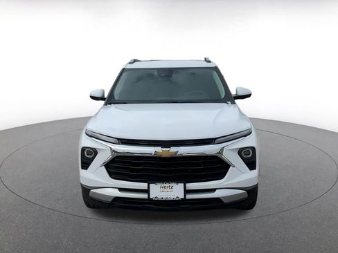 Used 2025 Chevrolet TrailBlazer LT image 4