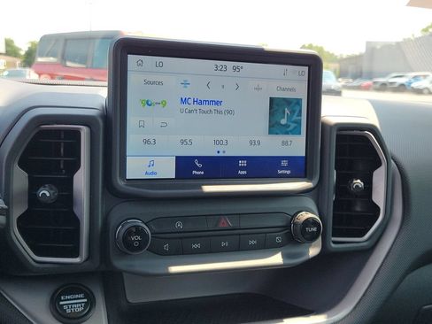 Certified 2023 Ford Bronco Sport Outer Banks w/ Tech Package AWD/4WD image 27