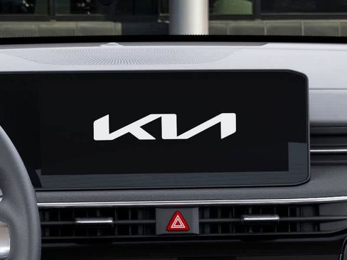 New 2025 Kia K5 LXS image 20
