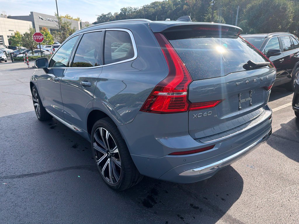 Used 2023 Volvo XC60 B6 Ultimate AWD/4WD image 2