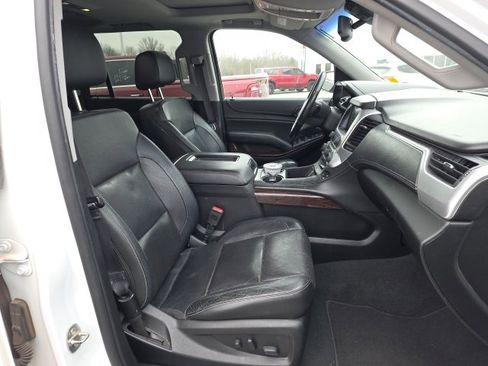 Used 2019 GMC Yukon SLT image 19