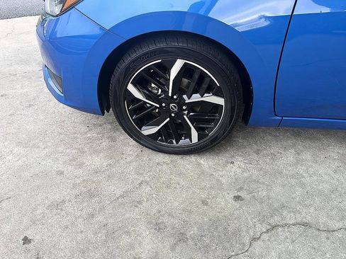 Certified 2023 Nissan Versa SR w/ Trunk Package image 9