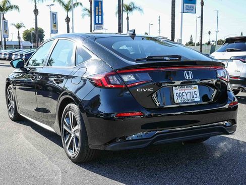 Used 2023 Honda Civic LX image 4