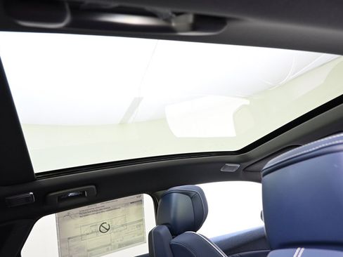 New 2026 Cadillac Optiq Luxury 2 image 17