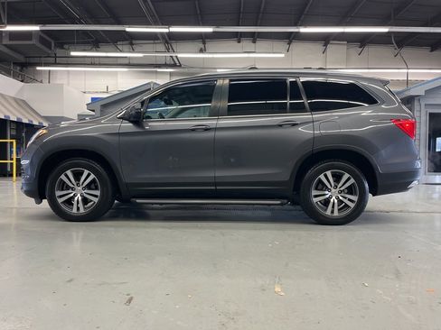 Used 2017 Honda Pilot EX-L image 4