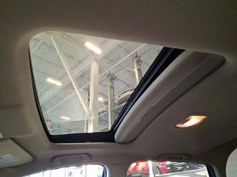 Used 2015 Honda CR-V EX image 16