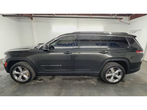 Used 2021 Jeep Grand Cherokee L Limited w/ Trailer Tow Group (B) image 5