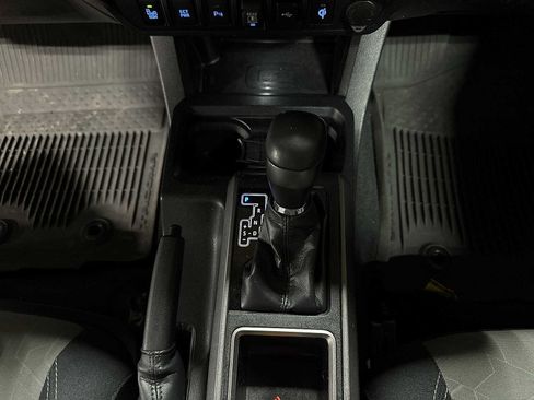 Certified 2022 Toyota Tacoma TRD Sport image 31