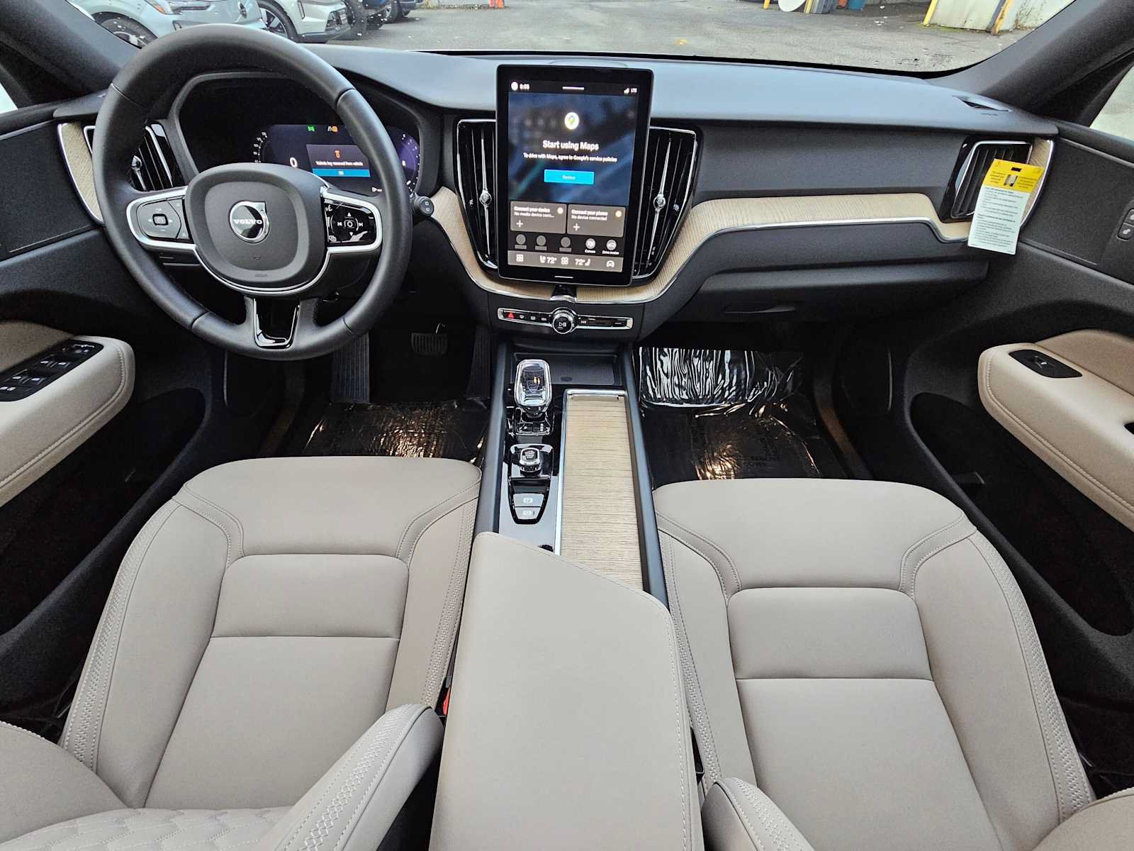 Used 2026 Volvo XC60 B5 Plus w/ Climate Package AWD/4WD image 18