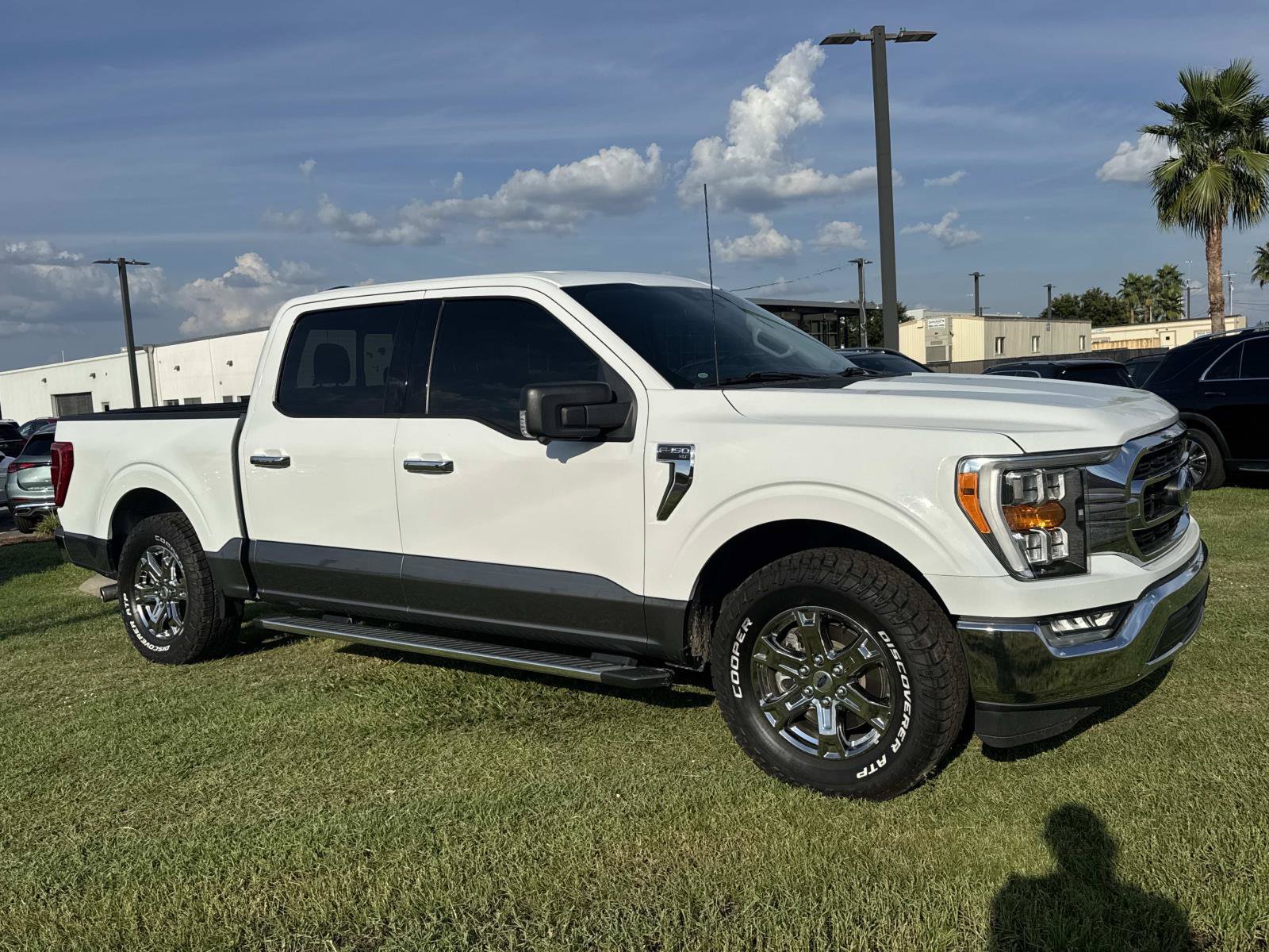 Used 2022 Ford F150 XLT w/ Equipment Group 302A High RWD image 3