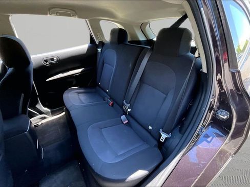 Used 2014 Nissan Rogue S w/ Convenience Package AWD/4WD image 16