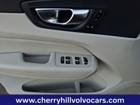 Certified 2023 Volvo XC60 B5 Plus w/ Protection Package Premier image 13