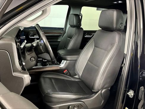 Used 2023 GMC Sierra 1500 SLT image 8