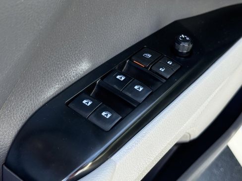 Certified 2019 Toyota Camry LE image 15