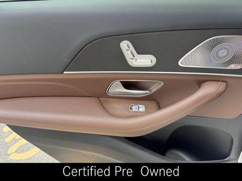 Used 2024 Mercedes-Benz GLS 450 4MATIC image 41