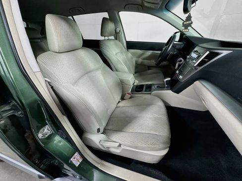 Used 2011 Subaru Outback 2.5i Premium AWD/4WD image 31