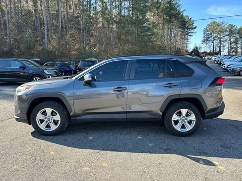 Used 2021 Toyota RAV4 XLE image 4