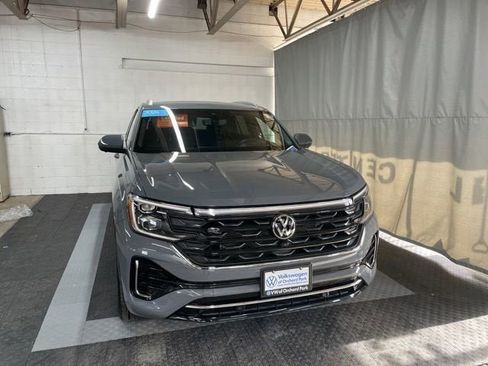Certified 2024 Volkswagen Atlas Cross Sport SEL Premium R-Line AWD/4WD image 2