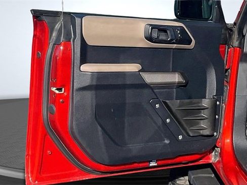 Certified 2022 Ford Bronco Wildtrak image 23