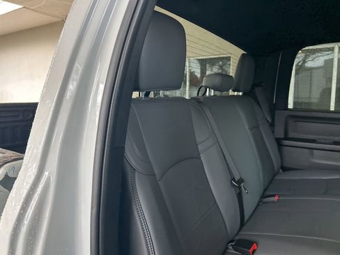 Used 2025 RAM 3500 Tradesman w/ Chrome Appearance Group image 31