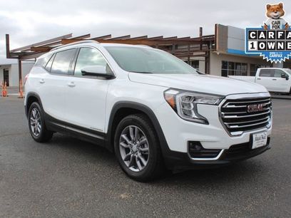 Used 2023 GMC Terrain SLT w/ Infotainment Package II