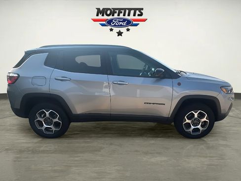 Used 2022 Jeep Compass Trailhawk w/ Trailhawk Convenience Group image 4