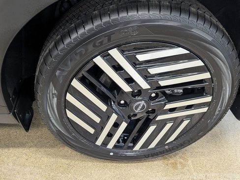 New 2026 Nissan Leaf SV+ image 39