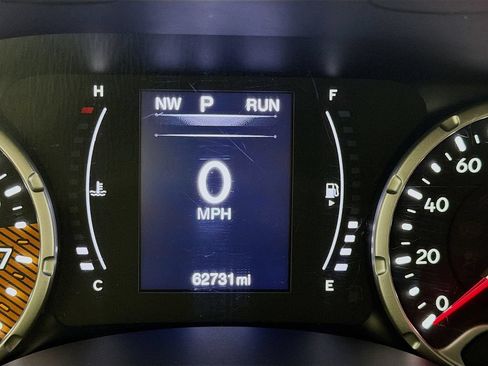 Used 2023 Jeep Renegade Latitude AWD/4WD image 12