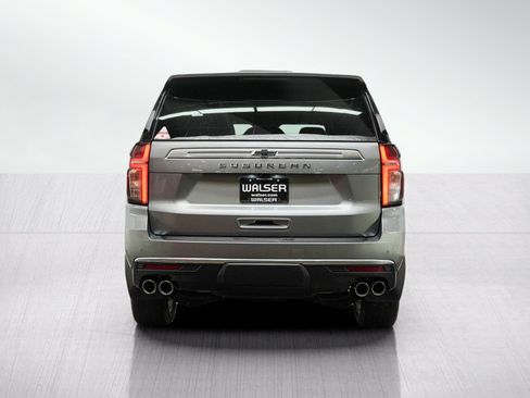 Used 2023 Chevrolet Suburban High Country AWD/4WD image 4